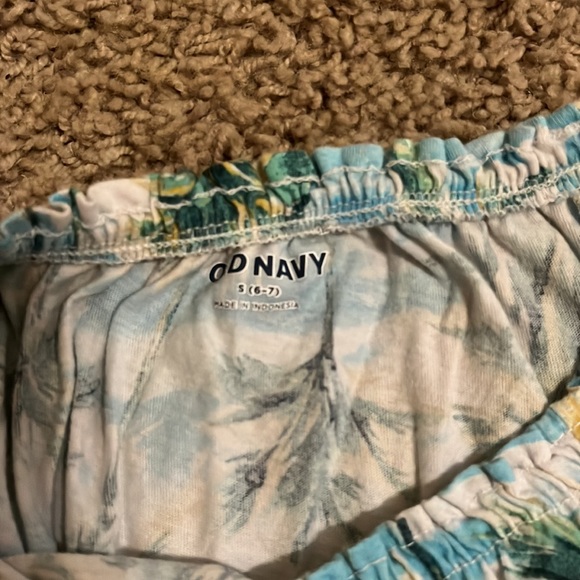 Old Navy tropical romper - Picture 3 of 3